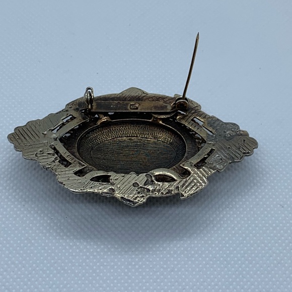 Large Unique Vintage Style Brooch - Picture 2 of 2